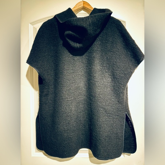 WILFRED FREE Wool Short Sleeve Sweater/Coat, Black, Size L. - Picture 2 of 4